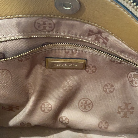 Tory Burch Tote with strap, Camel color, gold accents - Picture 5 of 9